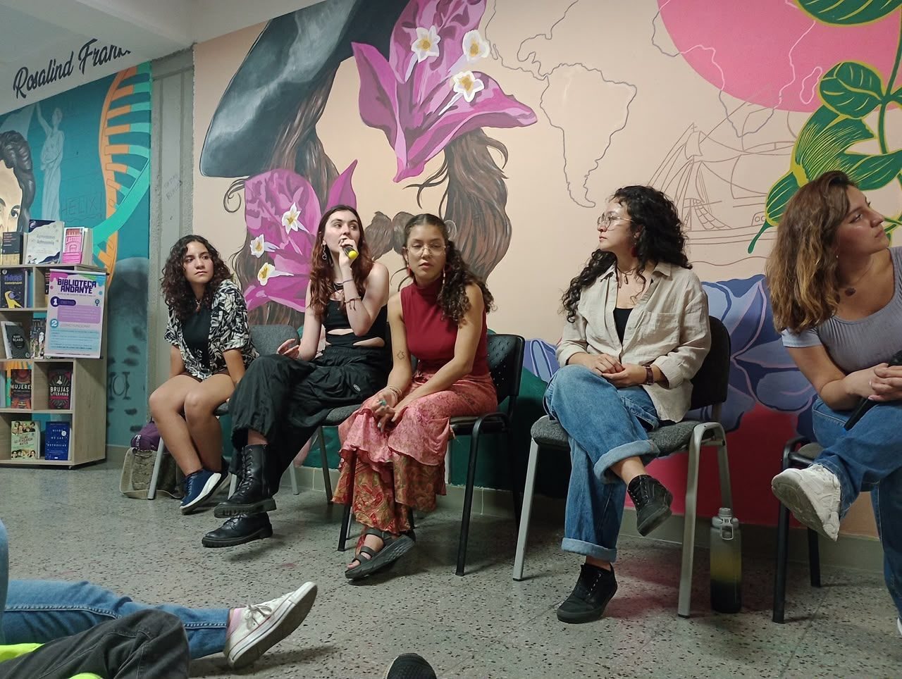 Cuatro científicas colombianas buscan representar al país en un encuentro internacional de física en Italia.